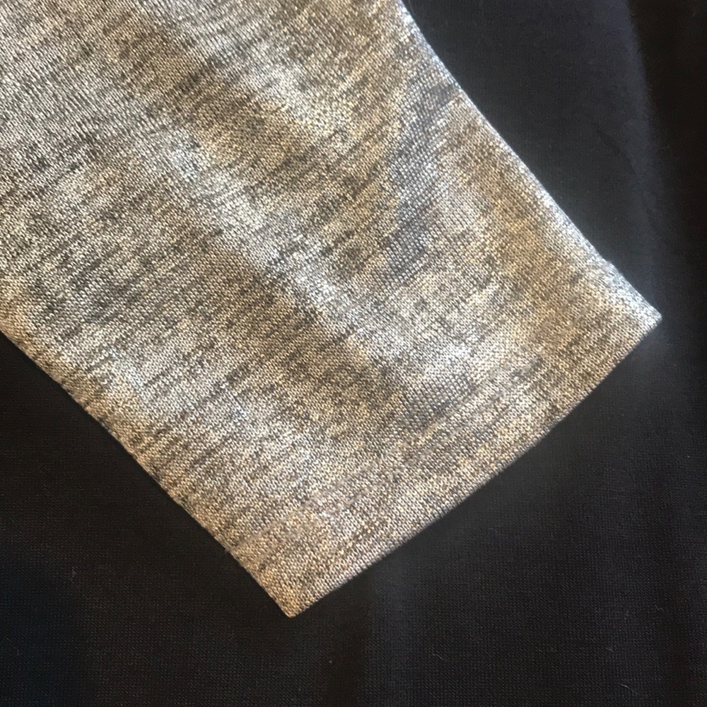 LuLaRoe Randy Tee - Picture 2 of 4